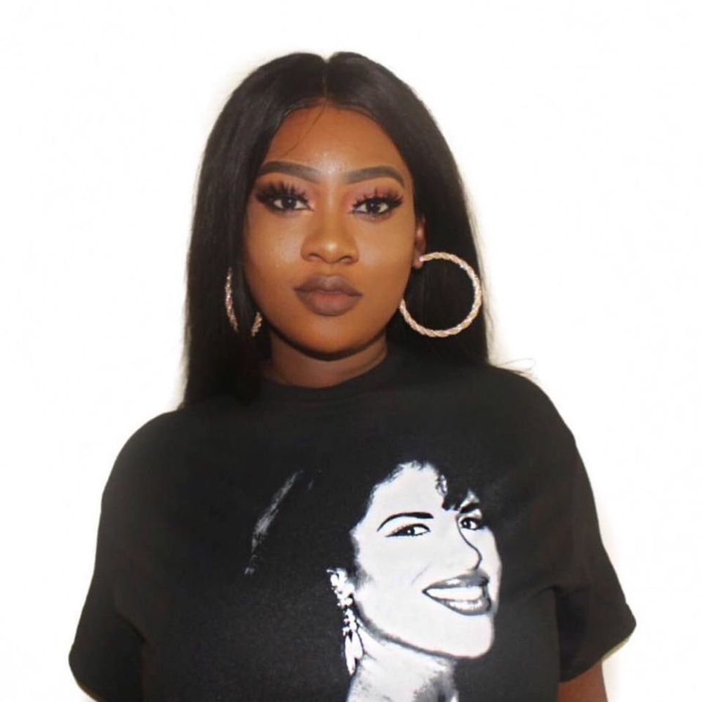 Meet your Posher, Folake